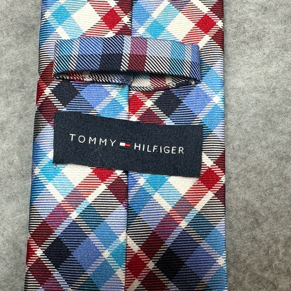 Tommy Hilfiger Mens‎ Neck Tie Red Blue Plaid Silk Blend 57x2.75in - Picture 2 of 5
